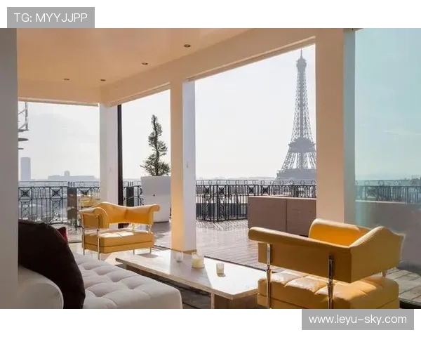 姆巴佩的豪宅里竟然有个迷你球场？这生活也太梦幻了吧！