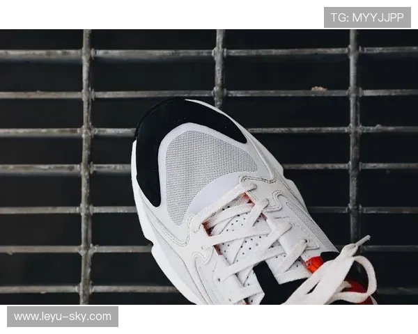 张琳芃衣柜里居然有三十几双球鞋，这生活我真的服了！