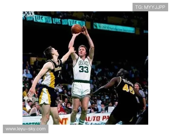 拉里·伯德关键时刻挡拆提升球队得分效率明显优于同期明星前锋