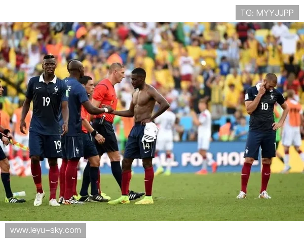 本泽马 vs 齐达内：进攻核心角色与战术适配性对比