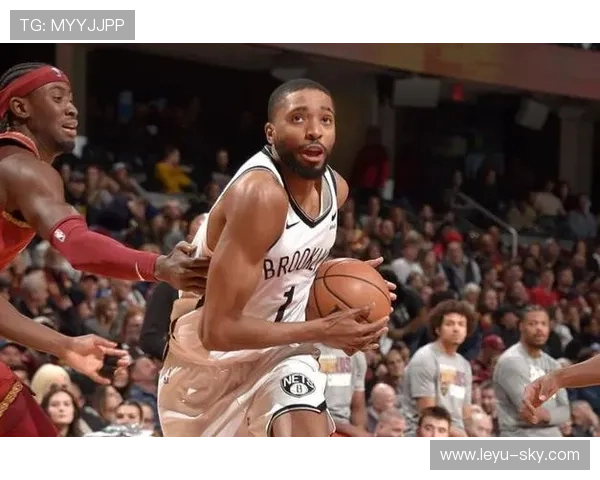 米卡尔·布里奇斯三分精准拉开空间提升球队进攻效率