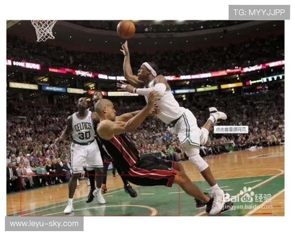 阻挡犯规和带球撞人有什么区别?一文看懂两种身体接触的判定标准 阻挡犯规和带球撞人有什么区别?一文看懂两种身体接触的判定标准