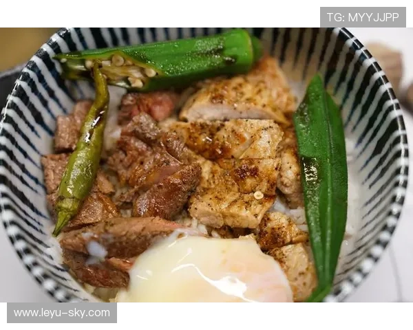 阿尔瓦雷斯训练完直接去超市抢购牛排,这食量谁顶得住 阿尔瓦雷斯训练完直接去超市抢购牛排,这食量谁顶得住